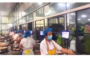 分(fēn)屏挂式支付寶刷臉機：四川一中(zhōng)學(xué)食堂項目